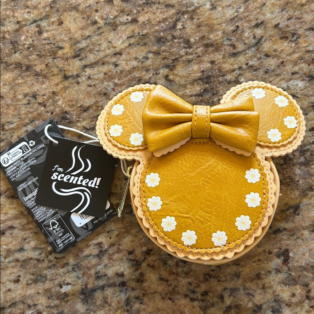 Loungefly Disney Minnie Mouse Pumpkin Pie Cinnamon Scented Coin Purse